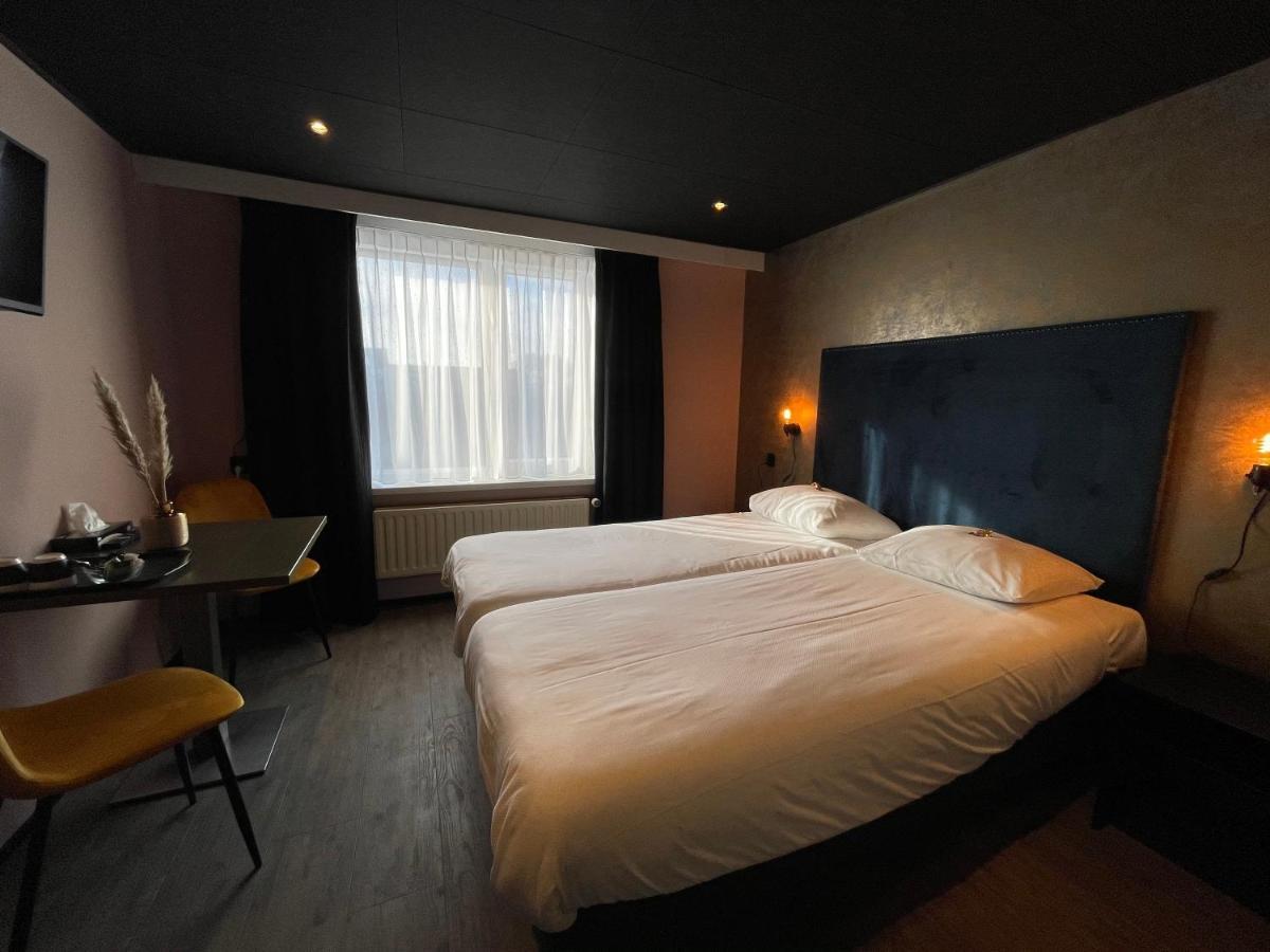 Hotel Restaurant Anno Nu Oostkapelle Bagian luar foto